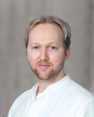 Dr. med. Michael Brandstetter, Oberarzt der Klinik für Plastische Gesichtschirurgie am Marienhospital Stuttgart