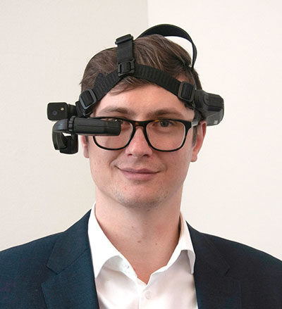 OP-Manager Anton Wiebe mit neuer Datenbrille