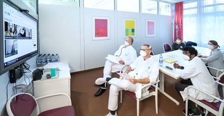 W&ouml;chentliche Besprechung per Videochat im molekularen Tumorboard