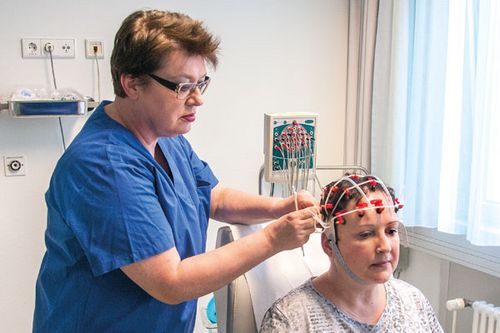 Hirnstrommessung im EEG-Labor