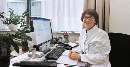 Ober&auml;rztin Dr. Miriam M&uuml;nch ist Fach&auml;rztin f&uuml;r Gyn&auml;kologie und Geburtshilfe, Psychoanalytikerin und Psychotherapeutin 