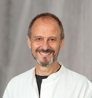 Dr. Klaus Klemm, Ärztlicher Direktor der Klinik für Gefäßchirurgie, vaskuläre und endovaskuläre Chirurgie