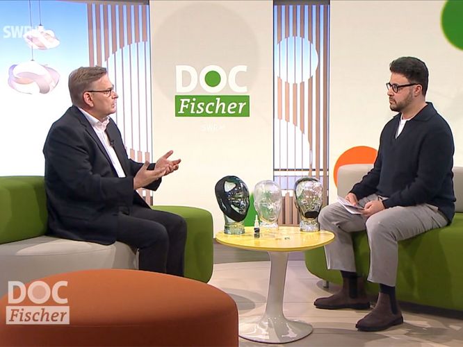 Schnarchen und seine Folgen als Fokus-Thema bei Doc Fischer: Studiogast im Experteninterview war Privatdozent Dr. Dr. Thomas Fillies, Chefarzt der Klinik für Mund-, Kiefer- und Gesichtschirurgie