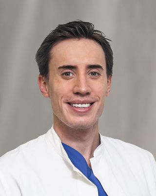 Nicholas Kasperk, Assistenzarzt der Klinik f&uuml;r Allgemein-, Viszeral- und Thoraxchirurgie am Marienhospital Stuttgart
