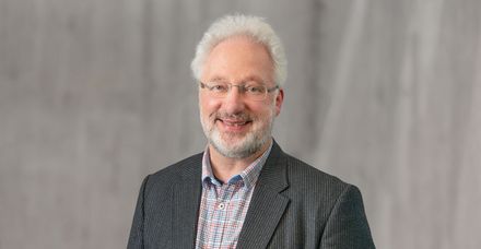 Pfarrer Bernhard Rink, Seelsorger im Marienhospital Stuttgart