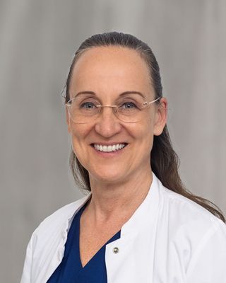 Dr. med. Christine Goebel-Wende, Fach&auml;rztin des Schwerpunkts Schmerzmedizin am Marienhospital Stuttgart