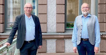 Dr. Dirk Steinfort (links) und sein Vorg&auml;nger Dr. Thomas Leyener
