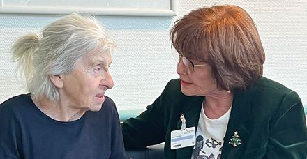 Die ehrenamtlichen Helfer sind ein unverzichtbarer Teil des Krankenhauslebens und eine wertvolle St&uuml;tze f&uuml;r die Patienten sowie f&uuml;r deren An- und Zugeh&ouml;rige