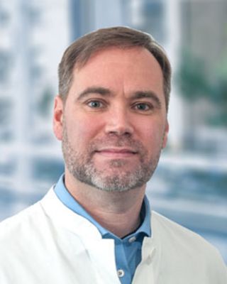 Dr. med. Patrick Spillner, leitender Oberarzt der Klinik für Strahlentherapie und Palliativmedizin am Marienhospital Stuttgart
