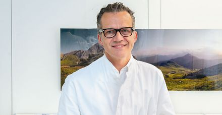Nimmt für das Marienhospital Stuttgart an der Studie teil: Chefarzt Professor Dr. Ulrich Liener