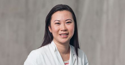 Hui Jing Qiu, Internistin und Leiterin des Schwerpunkts Angiologie, gab Antworten