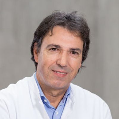 Privatdozent Dr. med. habil. Manfred Hofmann, Ärztlicher Direktor der Klinik für Gynäkologie und Geburtshilfe am Marienhospital Stuttgart