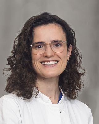 Nazife Oka, Assistenz&auml;rztin der Klinik f&uuml;r Allgemein-, Viszeral- und Thoraxchirurgie am Marienhospital Stuttgart