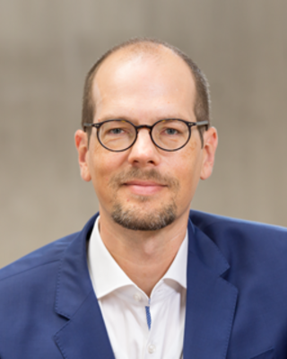 Dr. med. Johannes Becker-Pfaff, Ärztlicher Direktor der Klinik für Psychosomatische Medizin und Psychotherapie am Marienhospital Stuttgart