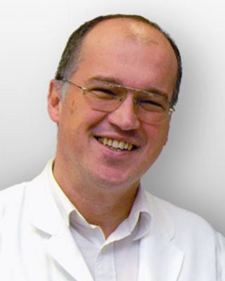 Dr. med. Hans-Ulrich Markmann, leitender Arzt der Pathologie am Marienhospital Stuttgart