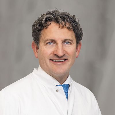 Prof. Dr. med. Ren&eacute; Schmidt, &Auml;rztlicher Direktor der Klinik f&uuml;r An&auml;stesiologie, operative Intensivmedizin und Schmerzmedizin am Marienhospital Stuttgart