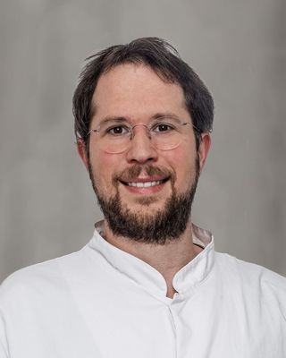 Dr. med. Philipp Fink, Oberarzt des Schwerpunkts Infektiologie am Marienhospital Stuttgart