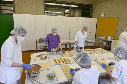 In der Backstube der Di&auml;tschule ist in den Adventstagen einiges geboten