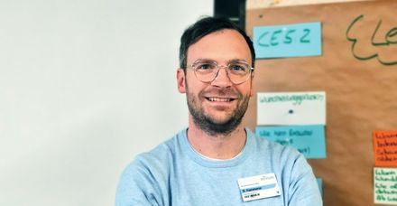 Benjamin Kammerer ist Lehrer an der Berufsfachschule f&uuml;r Pflege