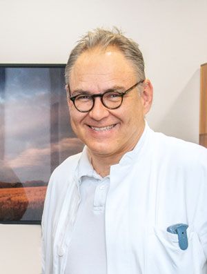 Chefarzt Universit&auml;tsdozent Dr. Thomas Schoeller