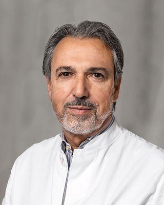 Privatdozent Dr. med. habil. Manfred Hofmann, Ärztlicher Direktor der Klinik für Gynäkologie und Geburtshilfe