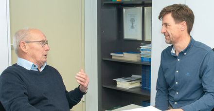 Das Gespr&auml;ch zwischen Arzt und Patient ist auch in einem hochtechnischen Medizinbereich wie der Strahlentherapie ein wichtiger Behandlungsbestandteil