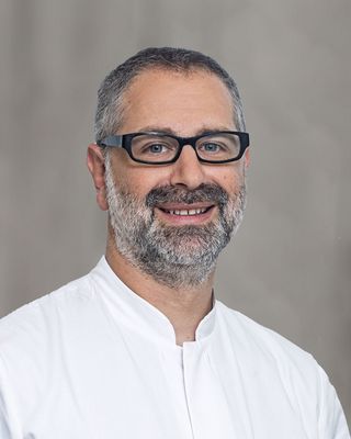 Evangelos Karapanagou, Oberarzt des Schwerpunkts Kardiologie der Klinik für Innere Medizin 1 am Marienhospital Stuttgart